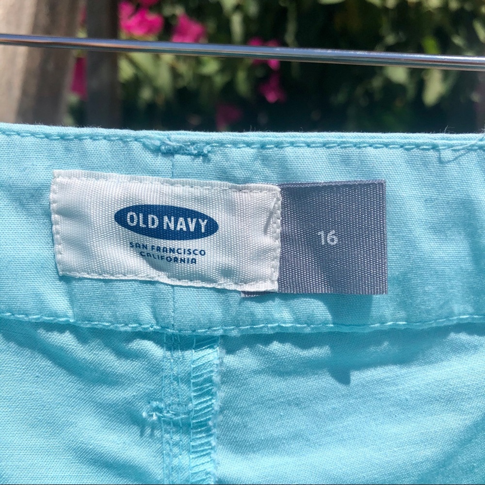 Old Navy Aqua Blue Mid Rise Shorts - Picture 8 of 9
